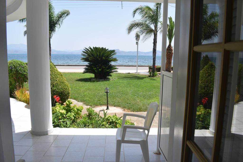 Miloi Rooms And Apartments Exterior foto